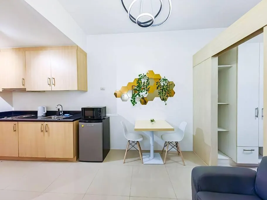 1Br Condotel W/ Balcony Sm Light Residences -Lt06 Manila Apartment